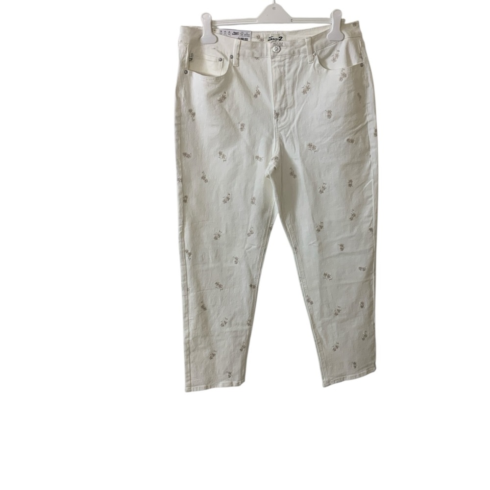 Seven7 White 90's Straight Jeans
